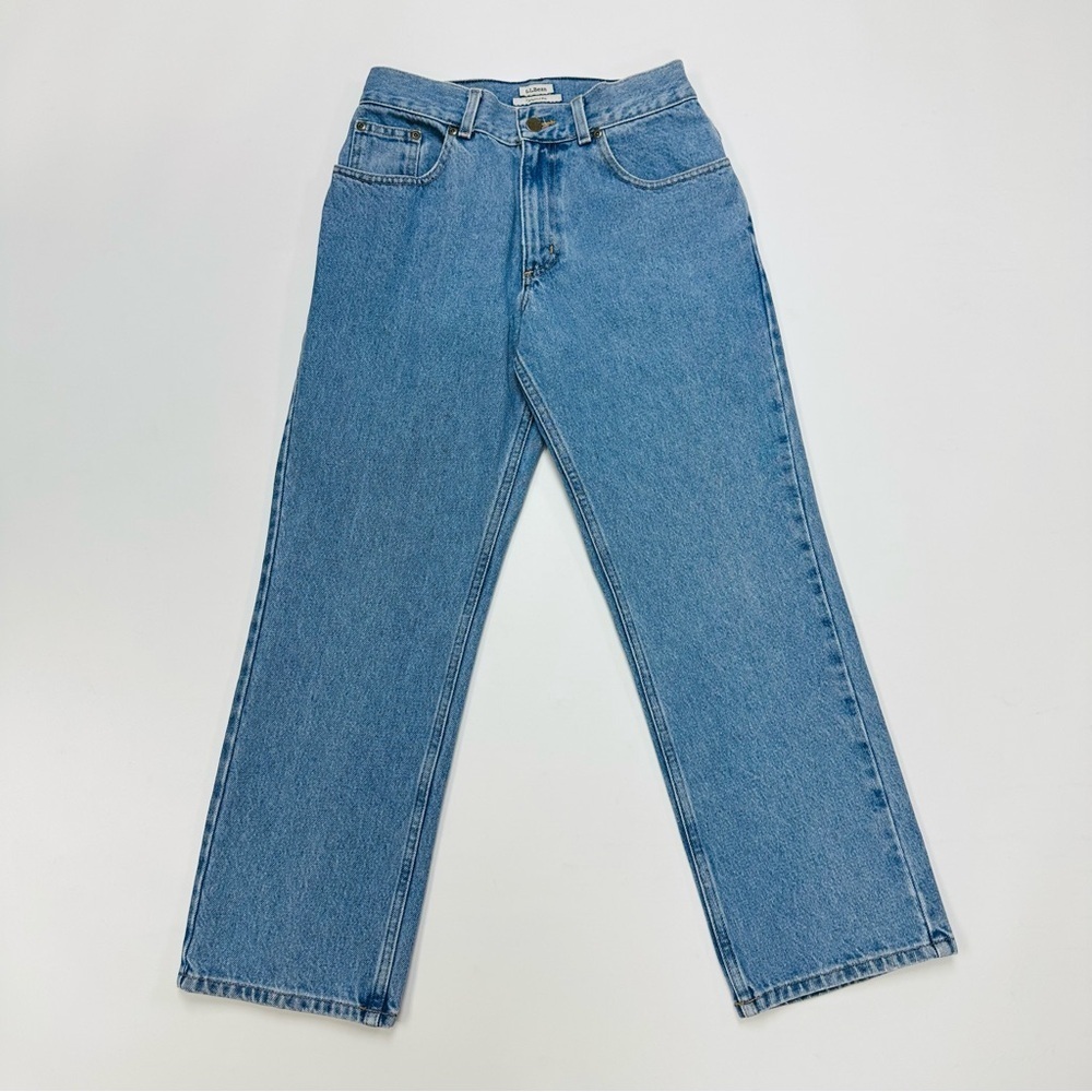 LL Bean Blue Denim Jeans Original fit Size 6 Pet
Medium wash cotton straight leg
